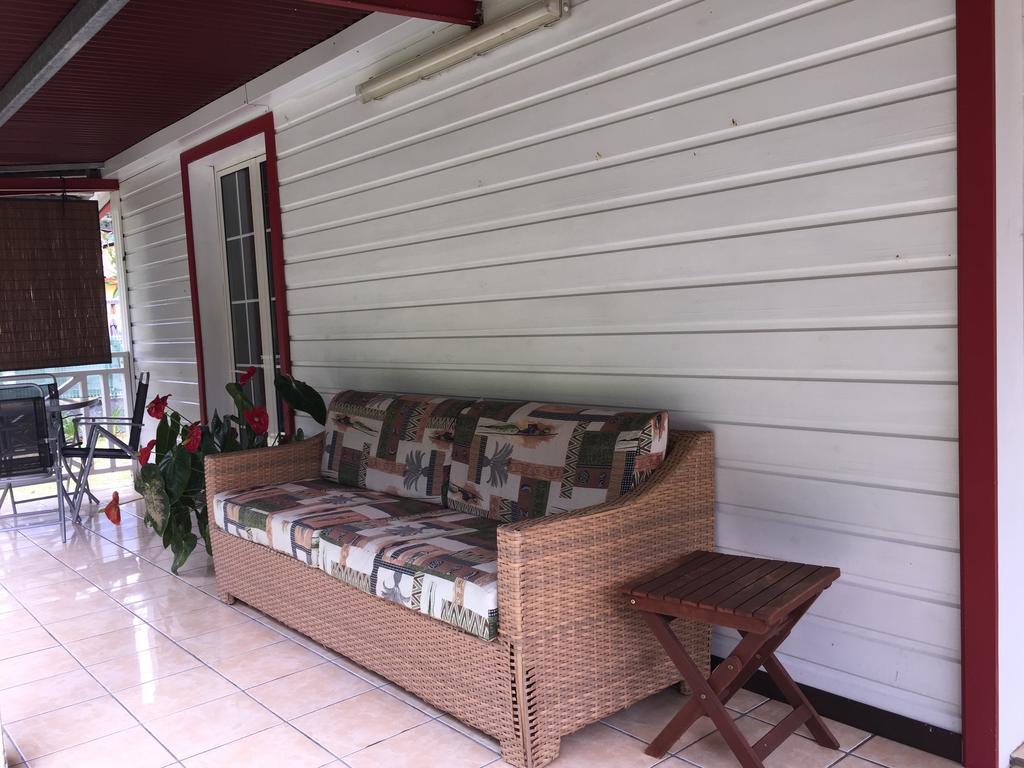 Meuble De Tourisme "Au Bord De La Mare" Villa Salazie Luaran gambar